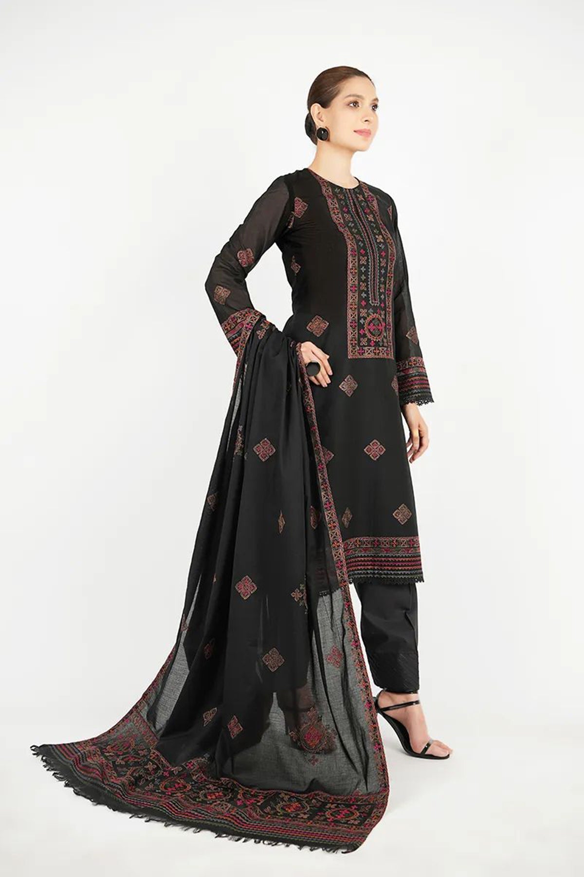 Bareeze 3PC Embroidered Karandi Suit with Heavy Embroidered Shawal -BS2057