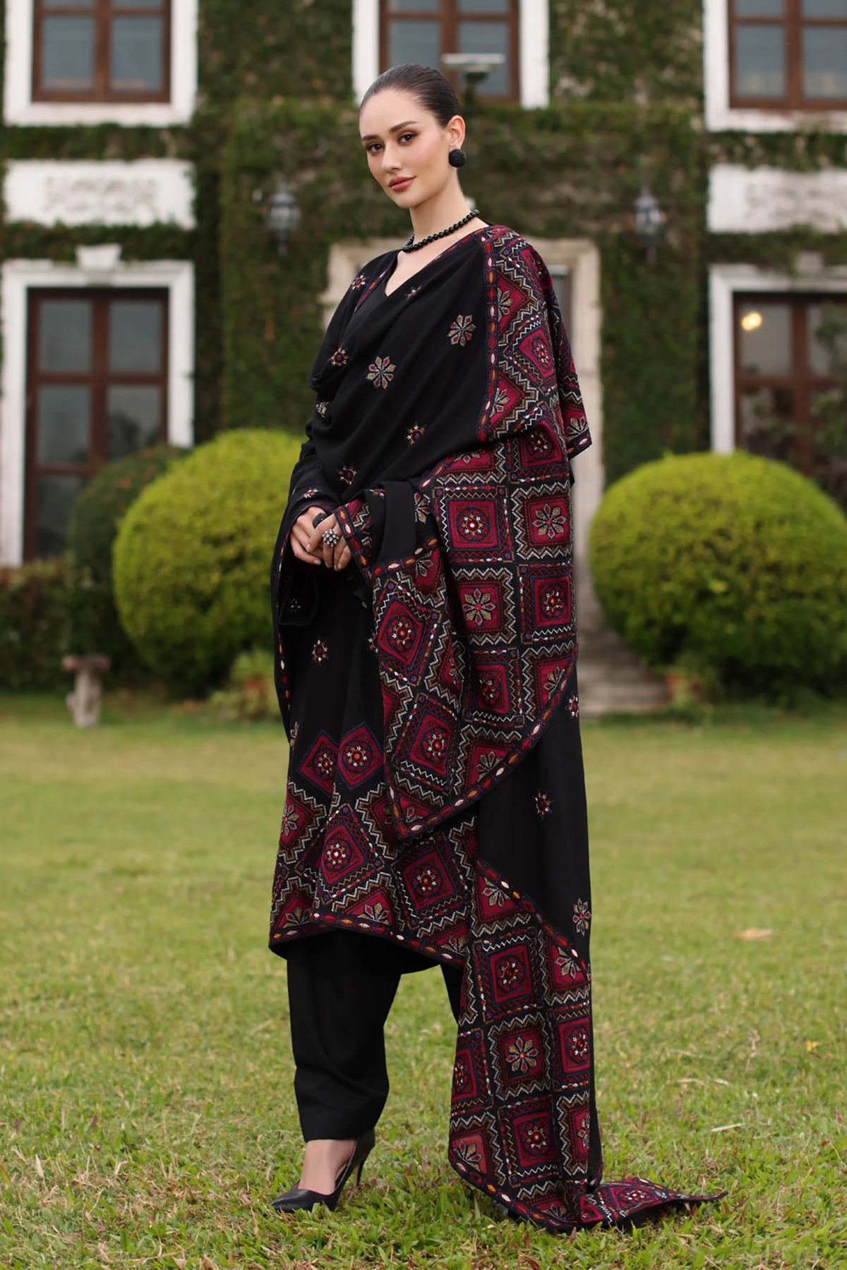 Bareeze 3PC Embroidered Karandi Suit with Embroidered Shawal -BS2152