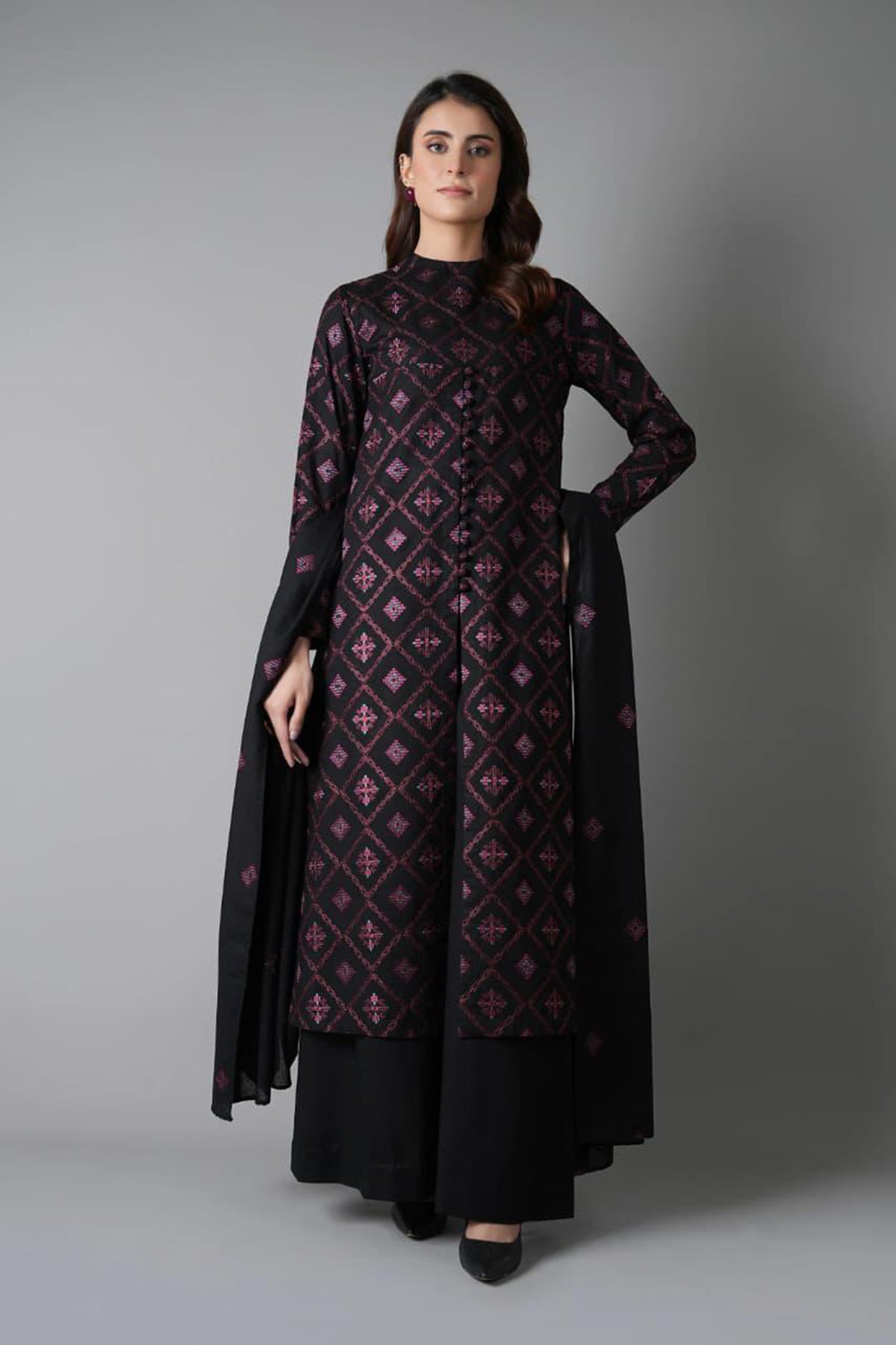 Bareeze 3PC Embroidered Lawn Suit with Embroidered chiffon Dupatta -BS2272
