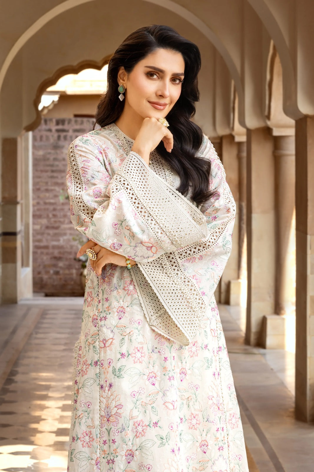 Bareeze 3PC Embroidered Lawn Suit with Embroidered chiffon Dupatta -BS2265