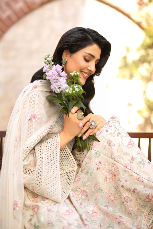 Bareeze 3PC Embroidered Lawn Suit with Embroidered chiffon Dupatta -BS2265