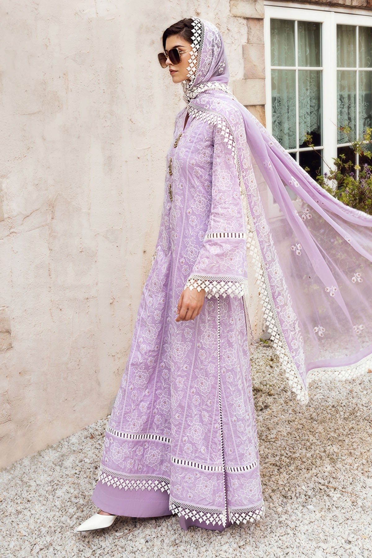 Bareeze Embroidered Lawn 3pc with Embroidered Crinkle Chiffon Dupatta - BS10