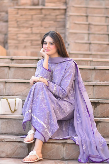 Bareeze 3PC Embroidered Lawn Suit with Embroidered chiffon Dupatta -BS2271